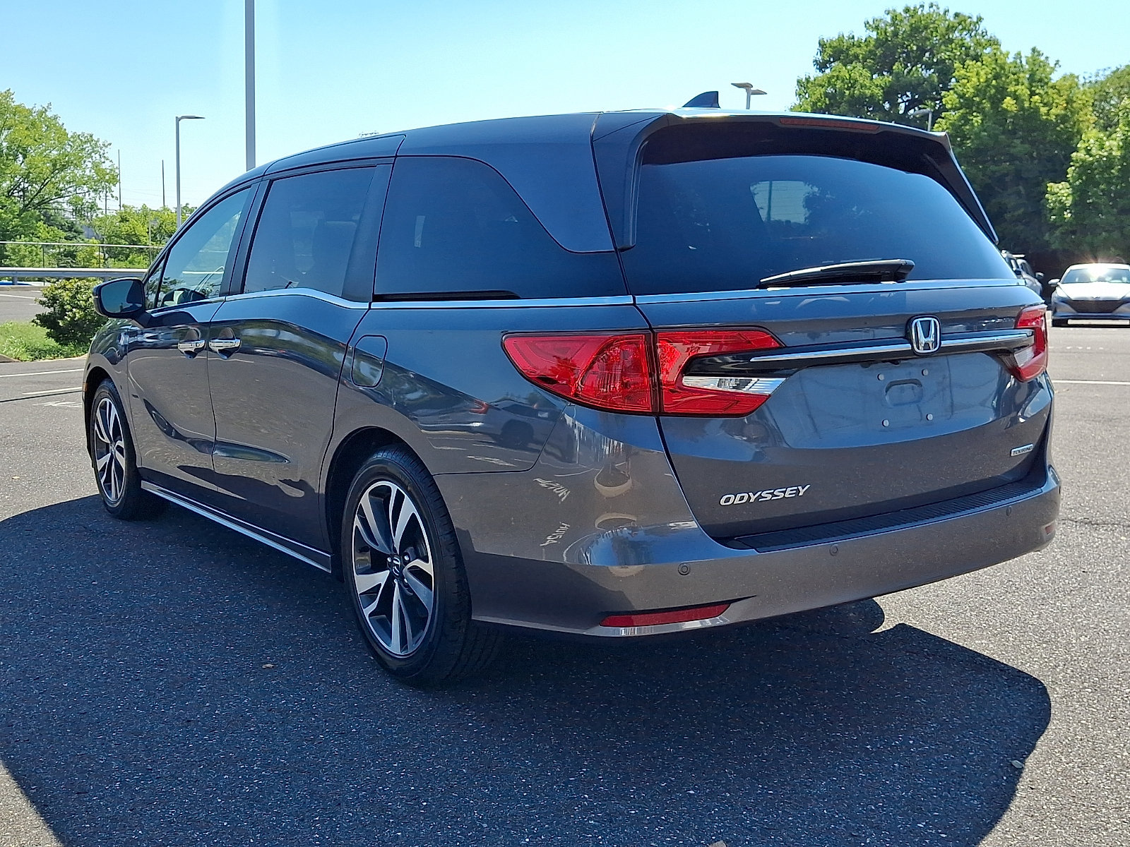 Used 2024 Honda Odyssey Touring image 4