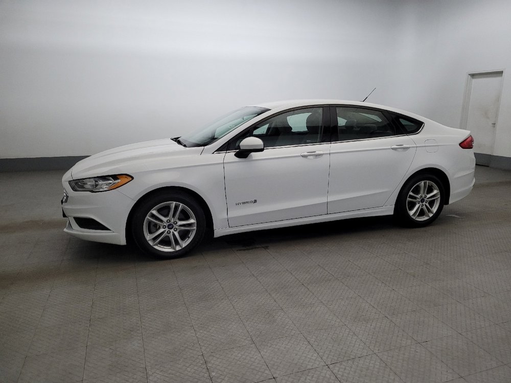 Used 2018 Ford Fusion S image 2