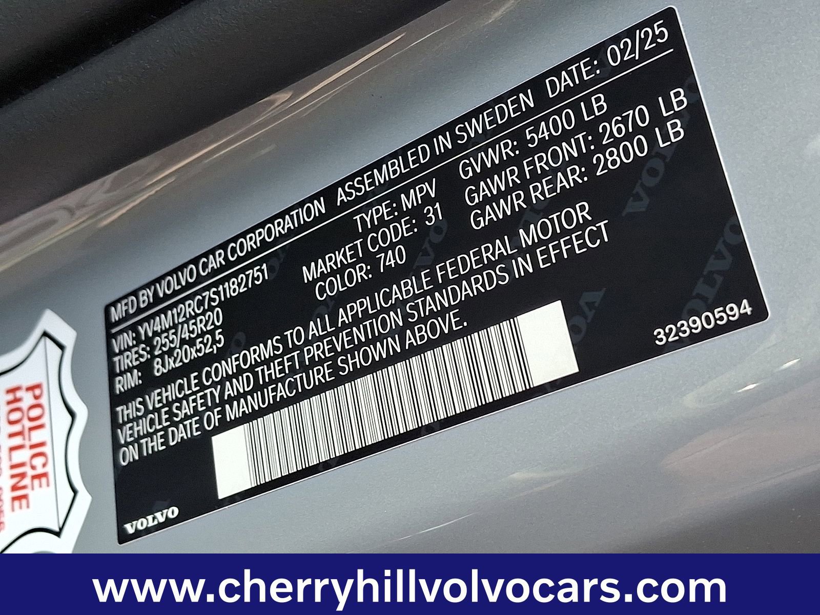 Certified 2025 Volvo XC60 B5 Plus image 27