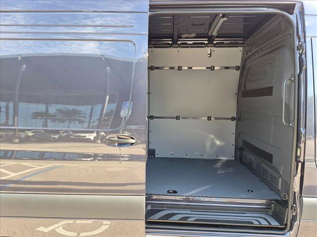 Used 2026 Mercedes-Benz Sprinter 2500 image 18
