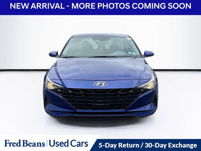 Used 2023 Hyundai Elantra SEL w/ Convenience Package image 2