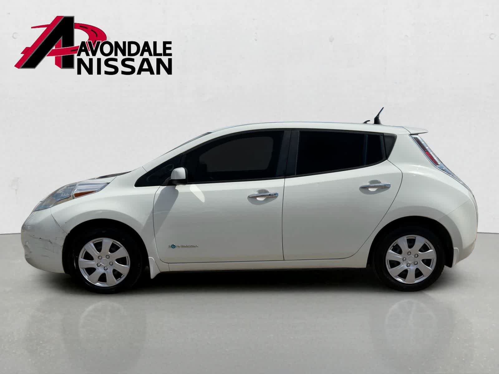 Certified 2017 Nissan Leaf S w/ Charge Package FWD image 3
