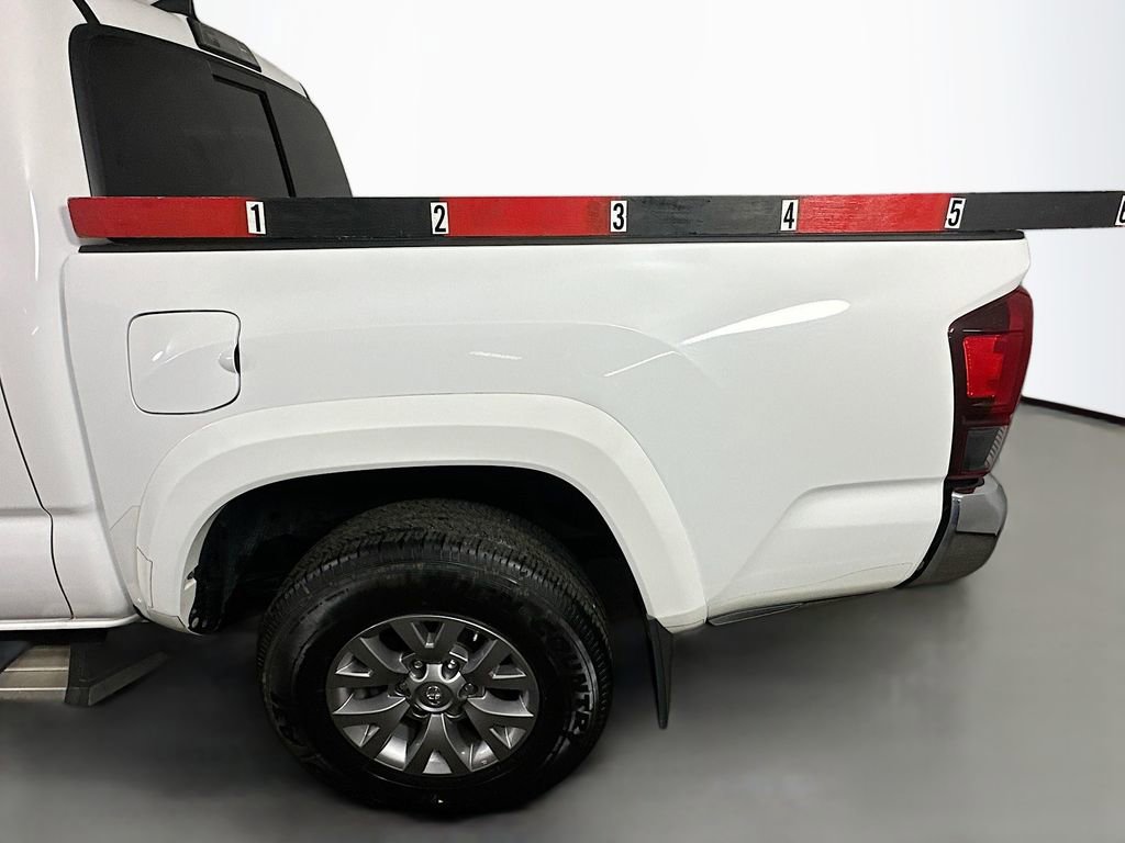 Used 2018 Toyota Tacoma SR5 image 36