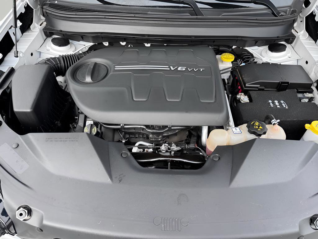 Used 2021 Jeep Cherokee Latitude Lux w/ Trailer Tow Group image 32