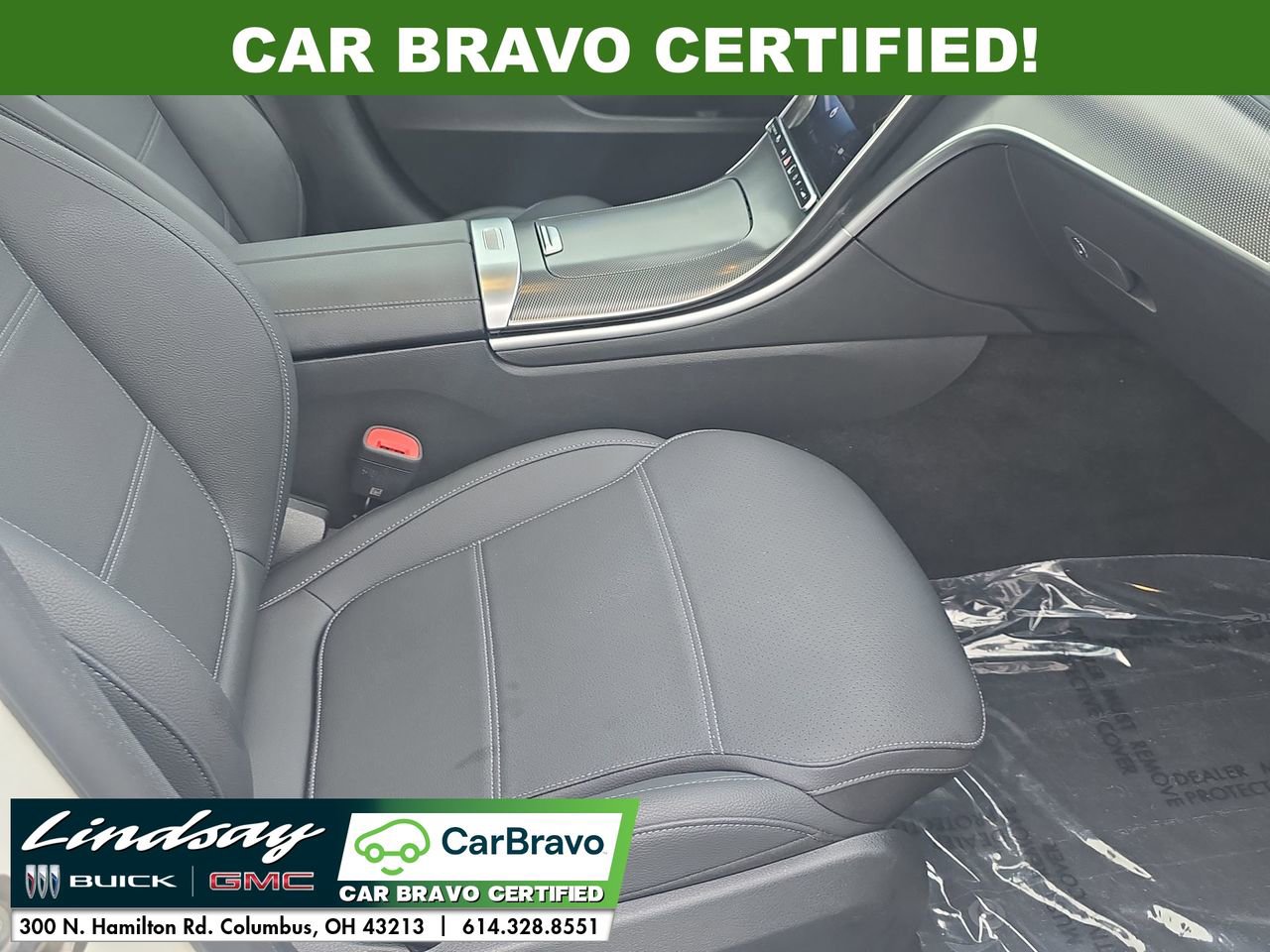 Used 2025 Mercedes-Benz C 300 4MATIC Sedan image 29