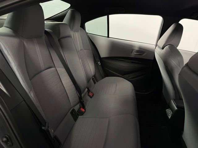 Used 2025 Toyota Corolla SE image 17