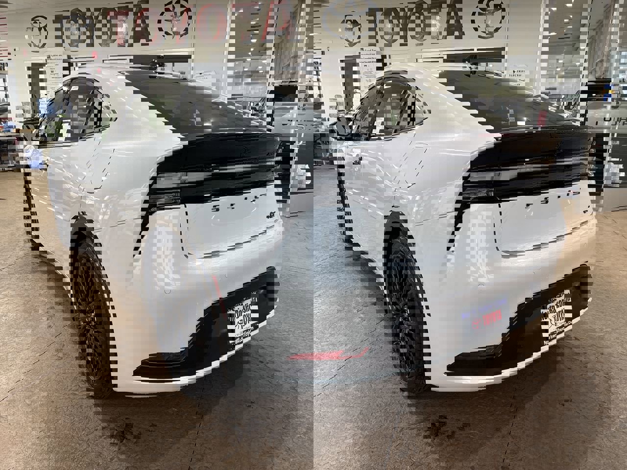 New 2026 Toyota Prius Plug-In Hybrid image 8