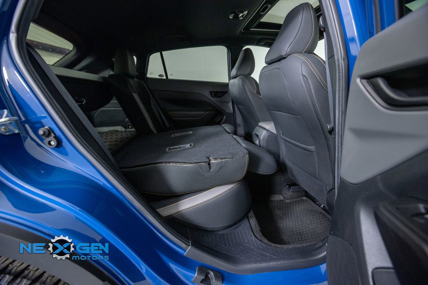 Used 2024 Subaru Crosstrek 2.5i Wilderness AWD/4WD image 35