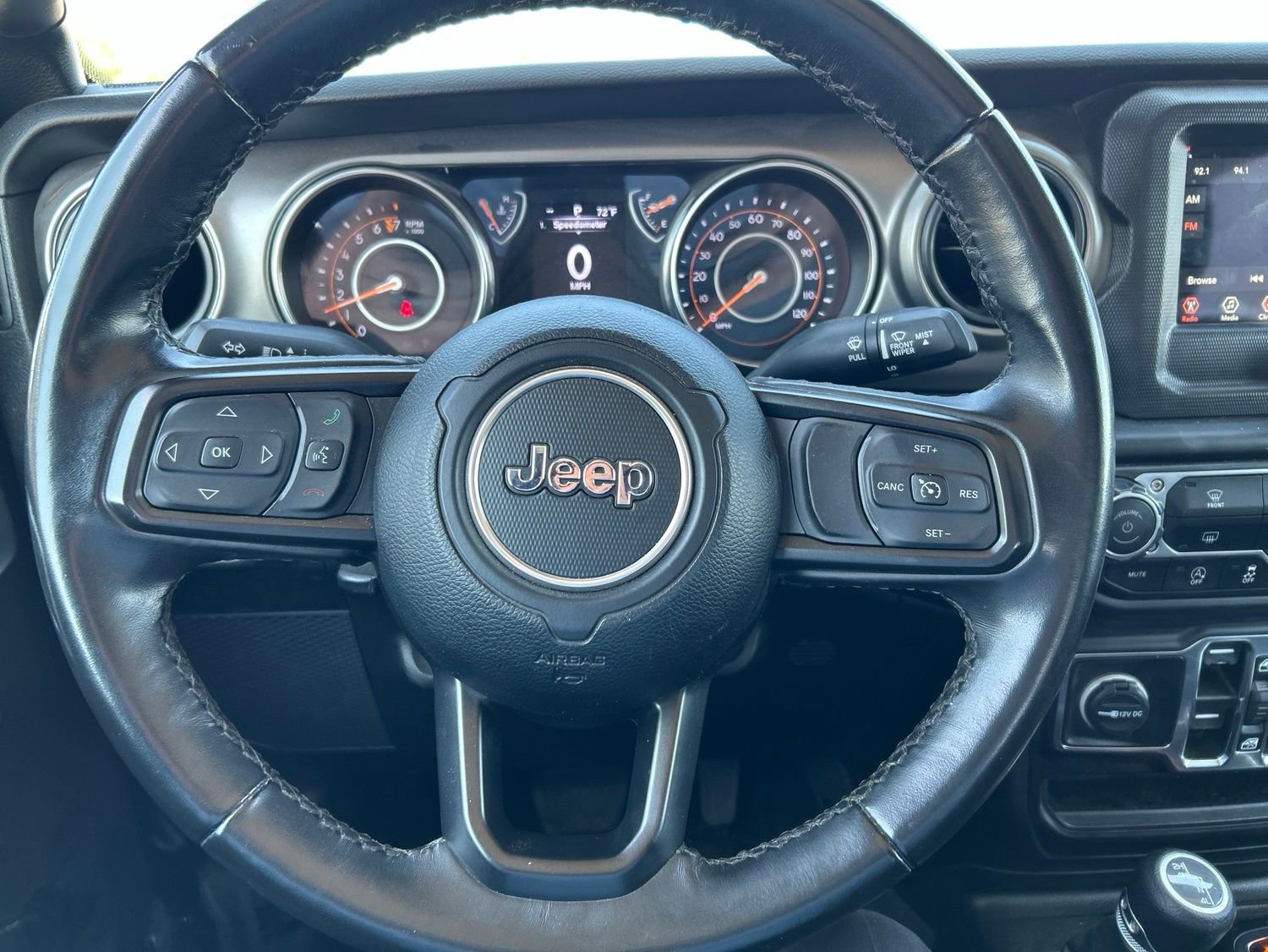 Used 2022 Jeep Gladiator Sport AWD/4WD image 11