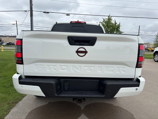 Used 2022 Nissan Frontier PRO-4X AWD/4WD image 12