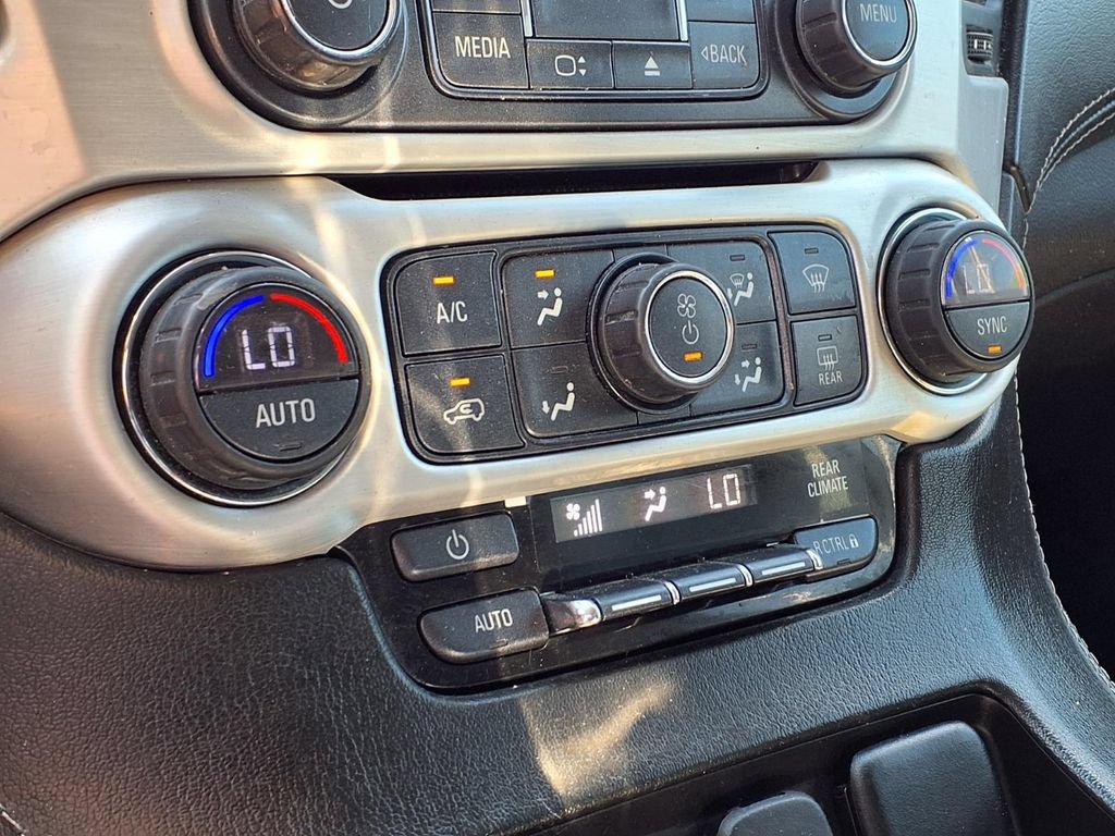 Used 2018 GMC Yukon SLE w/ SLE Value Package AWD/4WD image 19