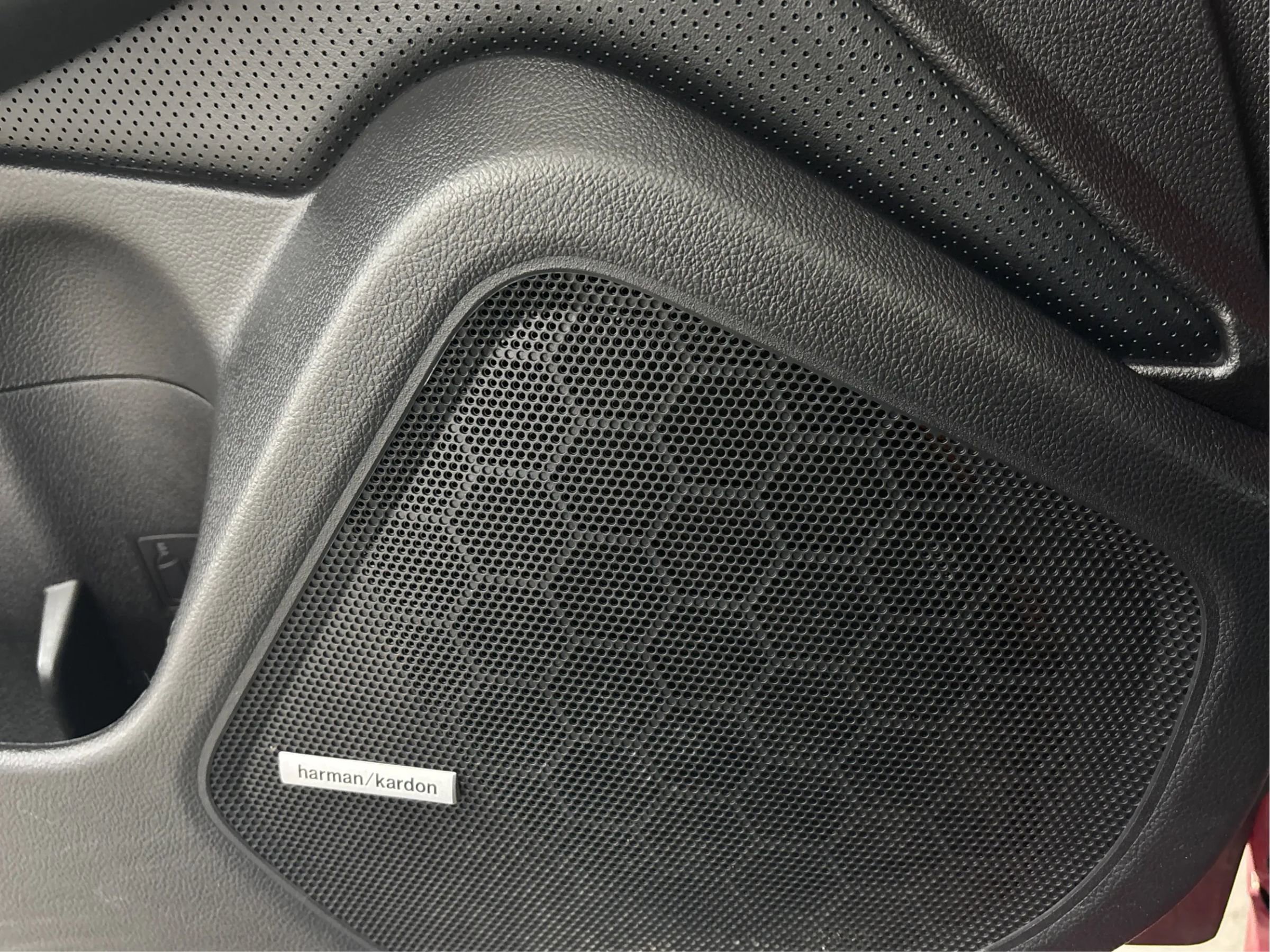 Used 2017 Subaru Legacy 3.6R Limited image 40