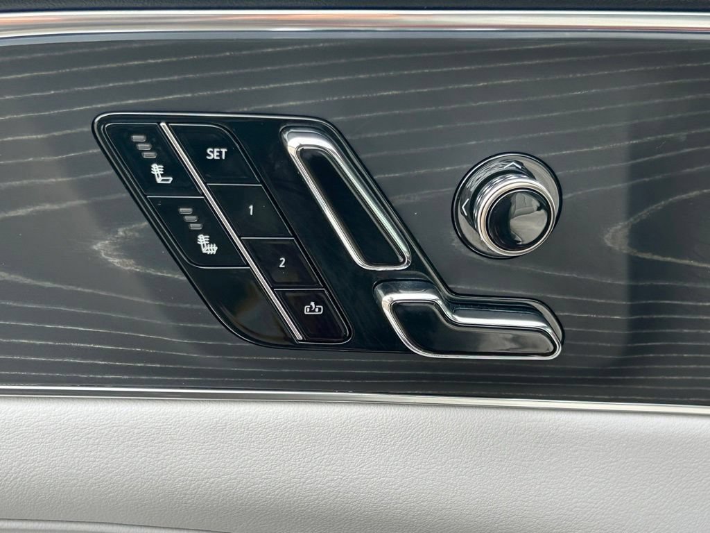 Used 2024 Cadillac Lyriq Sport RWD image 20
