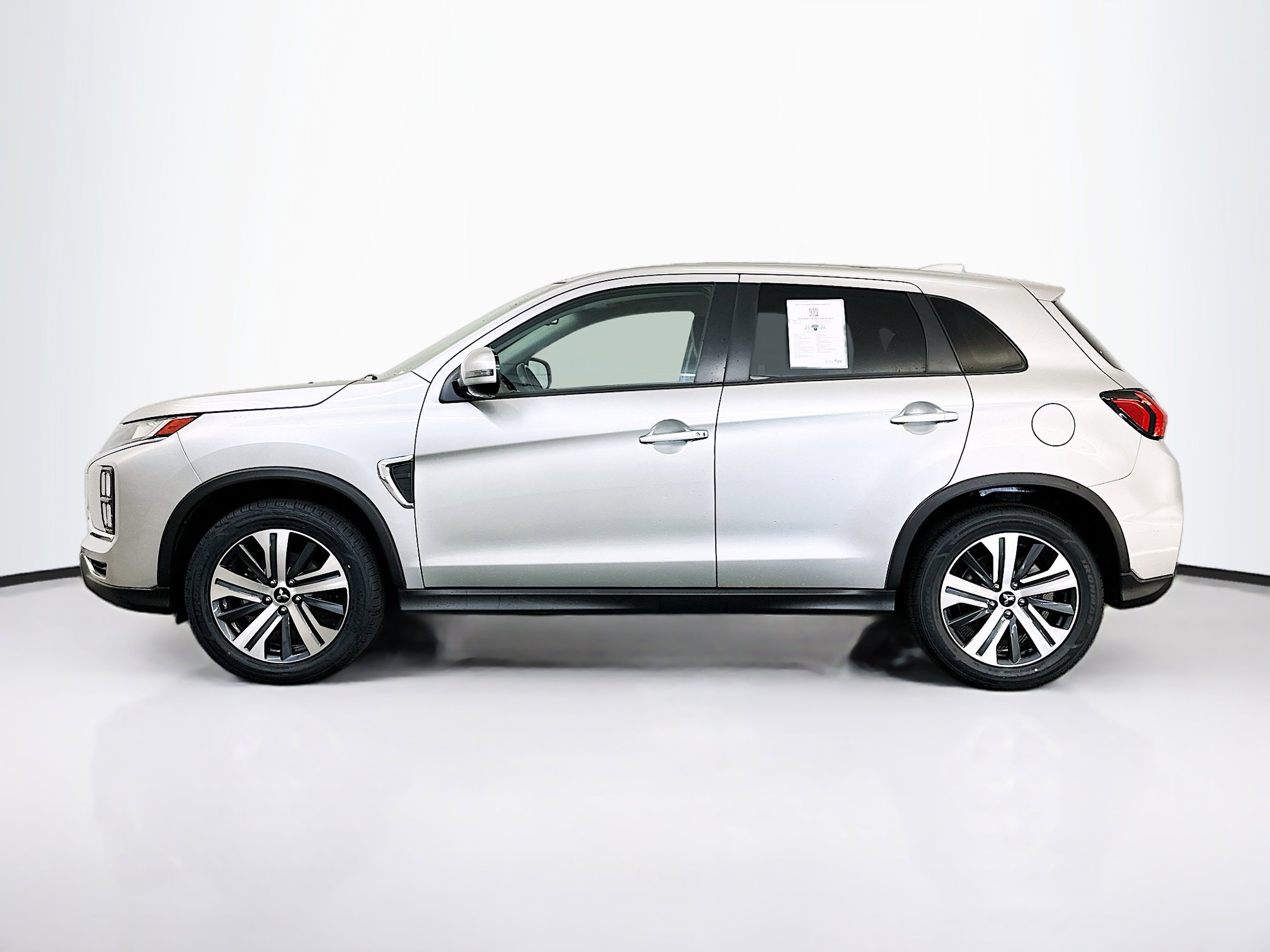 Used 2024 Mitsubishi Outlander Sport SE image 4