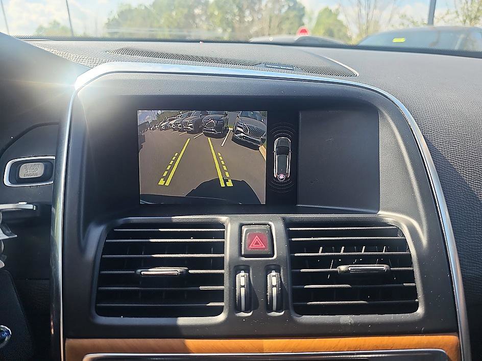 Used 2017 Volvo XC60 T5 Inscription w/ Advanced Package image 26