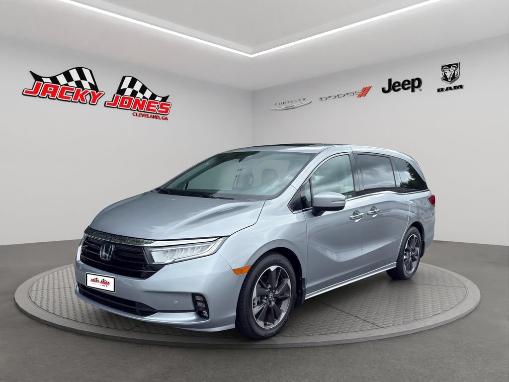 Used 2023 Honda Odyssey Elite image 2