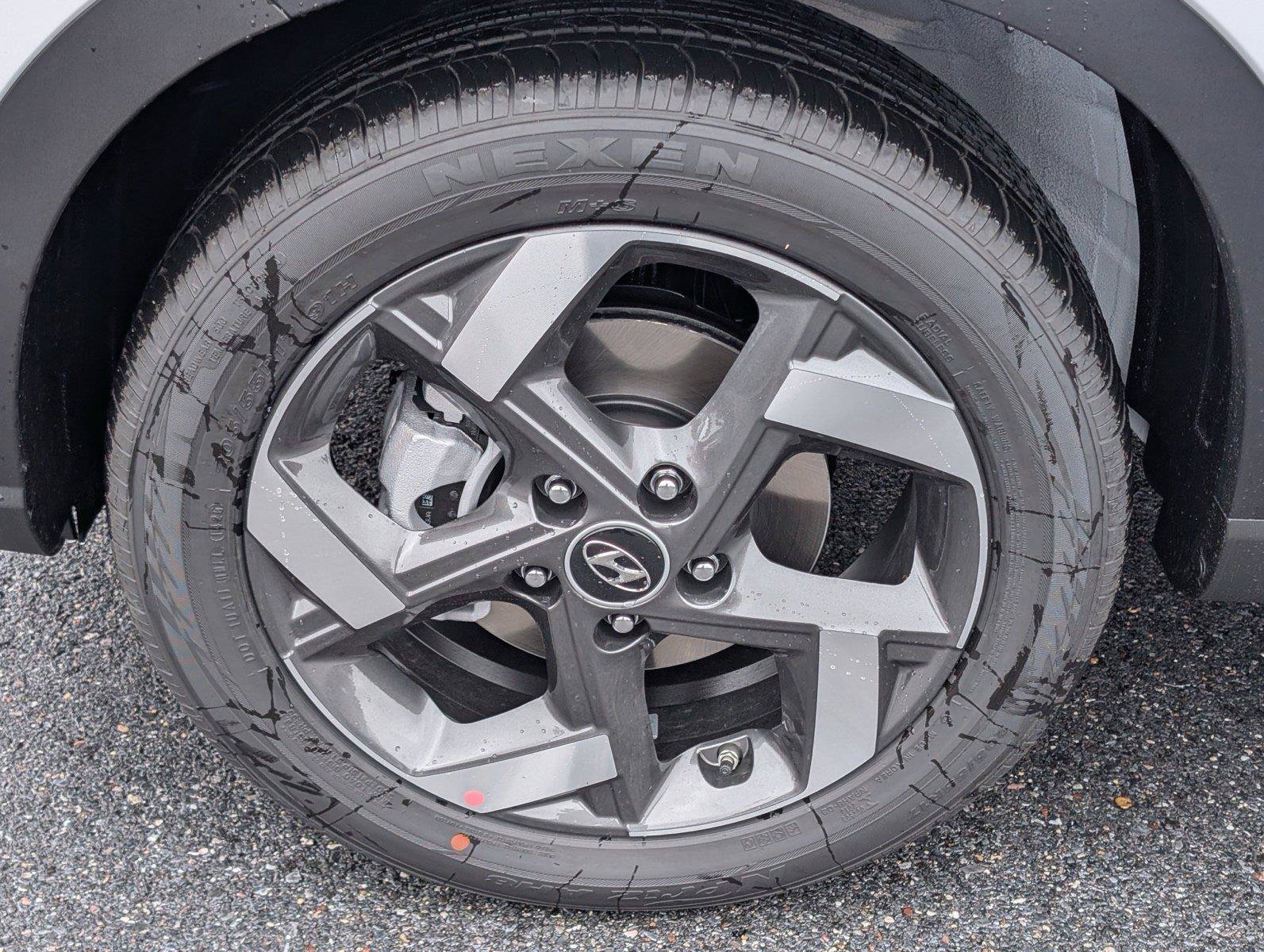 New 2026 Hyundai Venue SEL FWD image 6