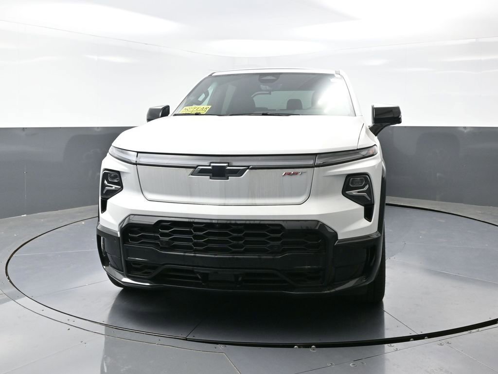 New 2025 Chevrolet Silverado EV RST image 5