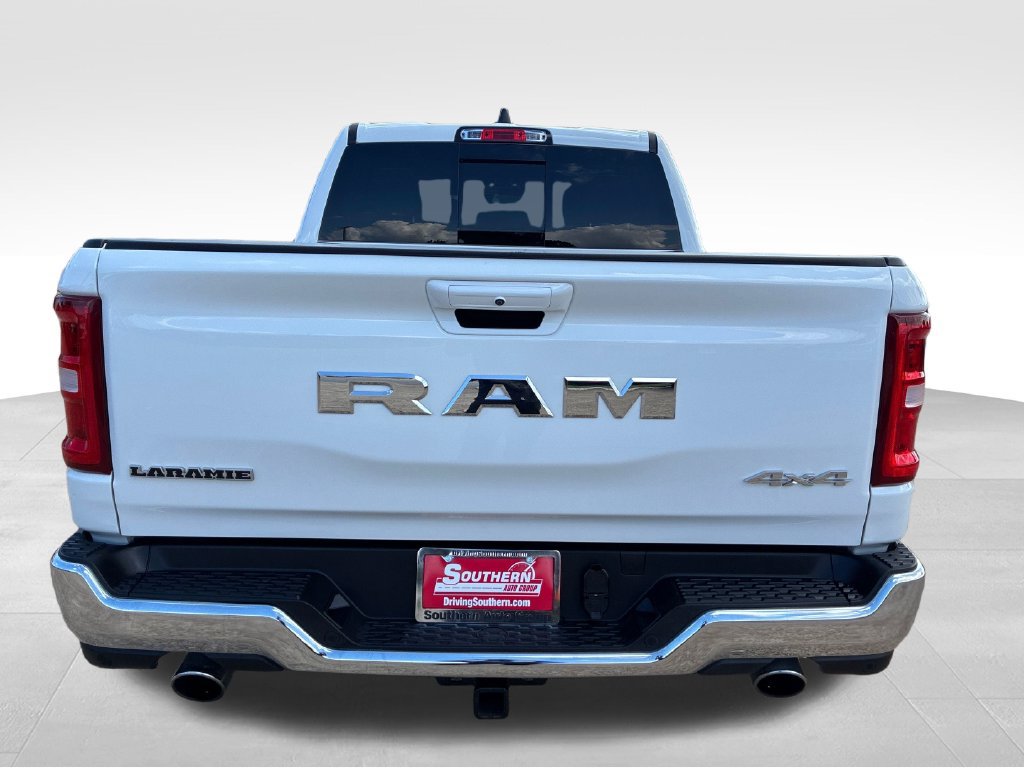 Used 2026 RAM 1500 Laramie AWD/4WD image 4
