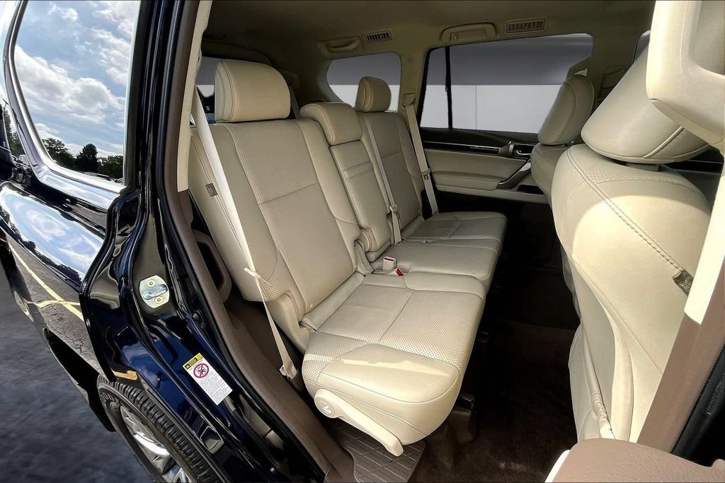 Used 2018 Lexus GX 460 Luxury w/ Preferred Accessory Package AWD/4WD image 25