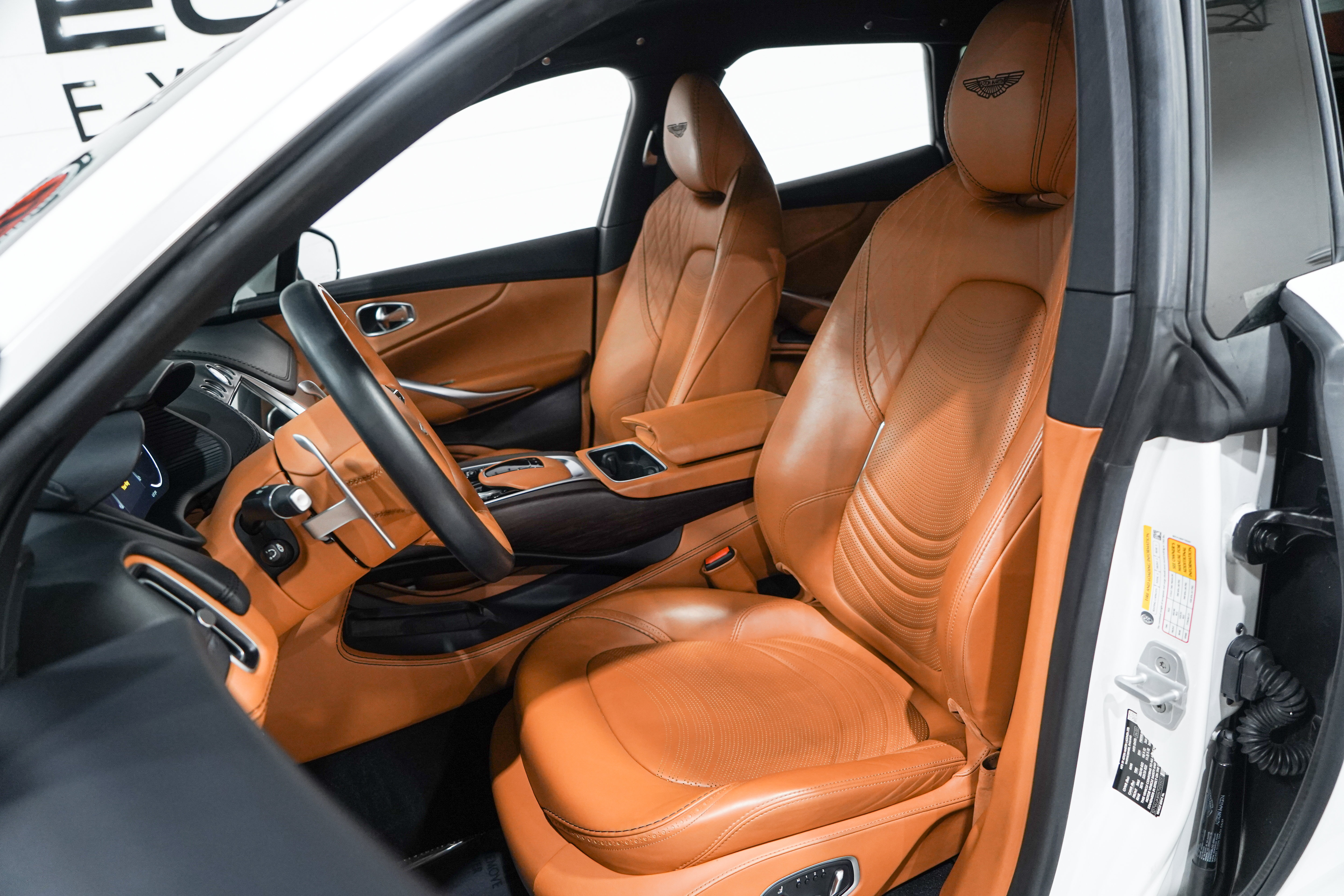Used 2022 Aston Martin DBX AWD/4WD image 9