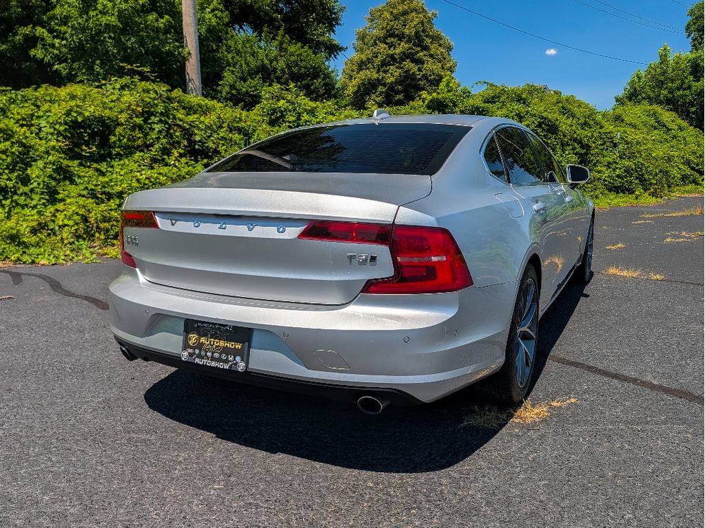 Used 2018 Volvo S90 T5 Momentum w/ Convenience Package AWD/4WD image 5