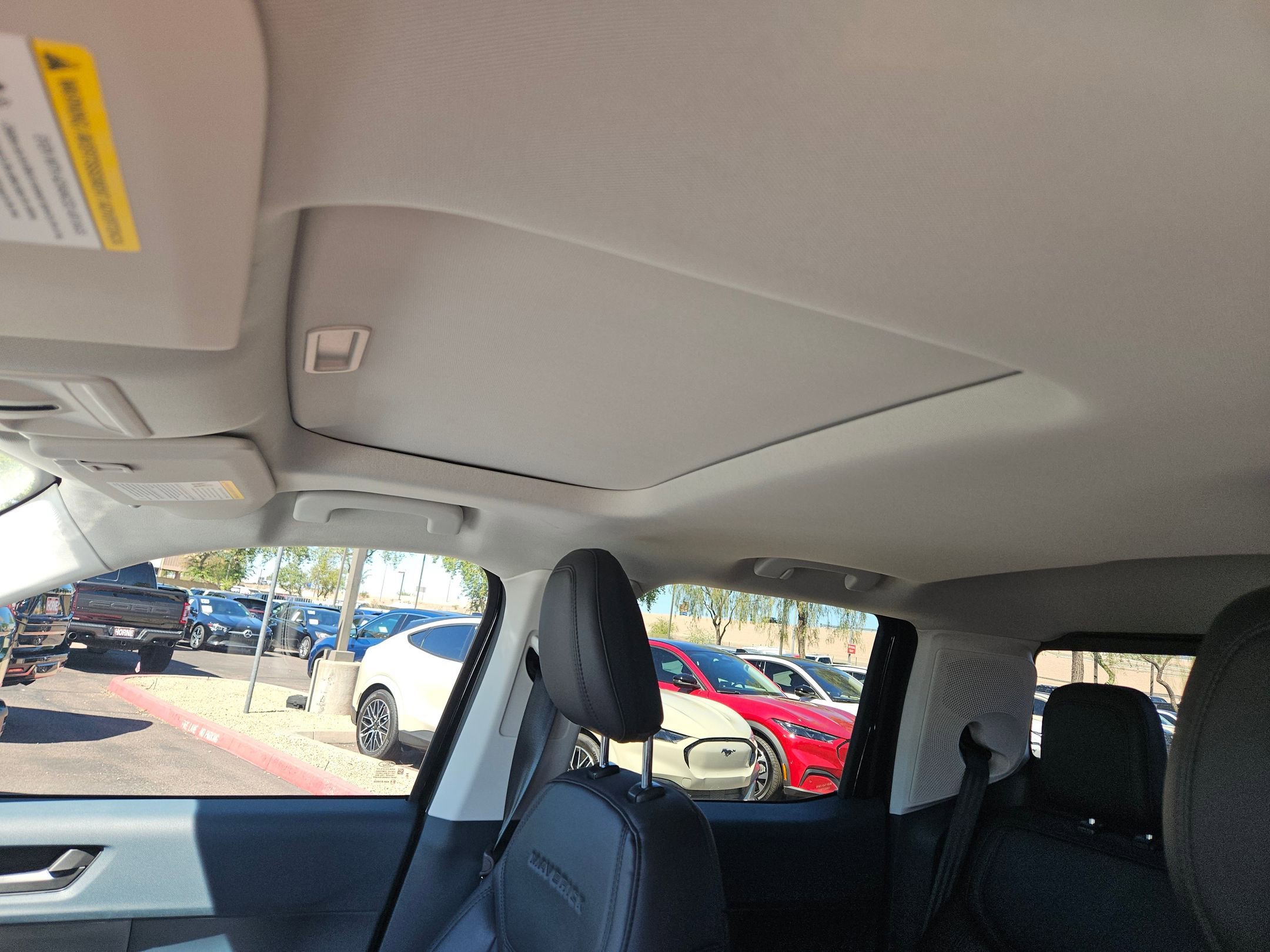 New 2025 Ford Maverick Lariat w/ Black Appearance Package image 14