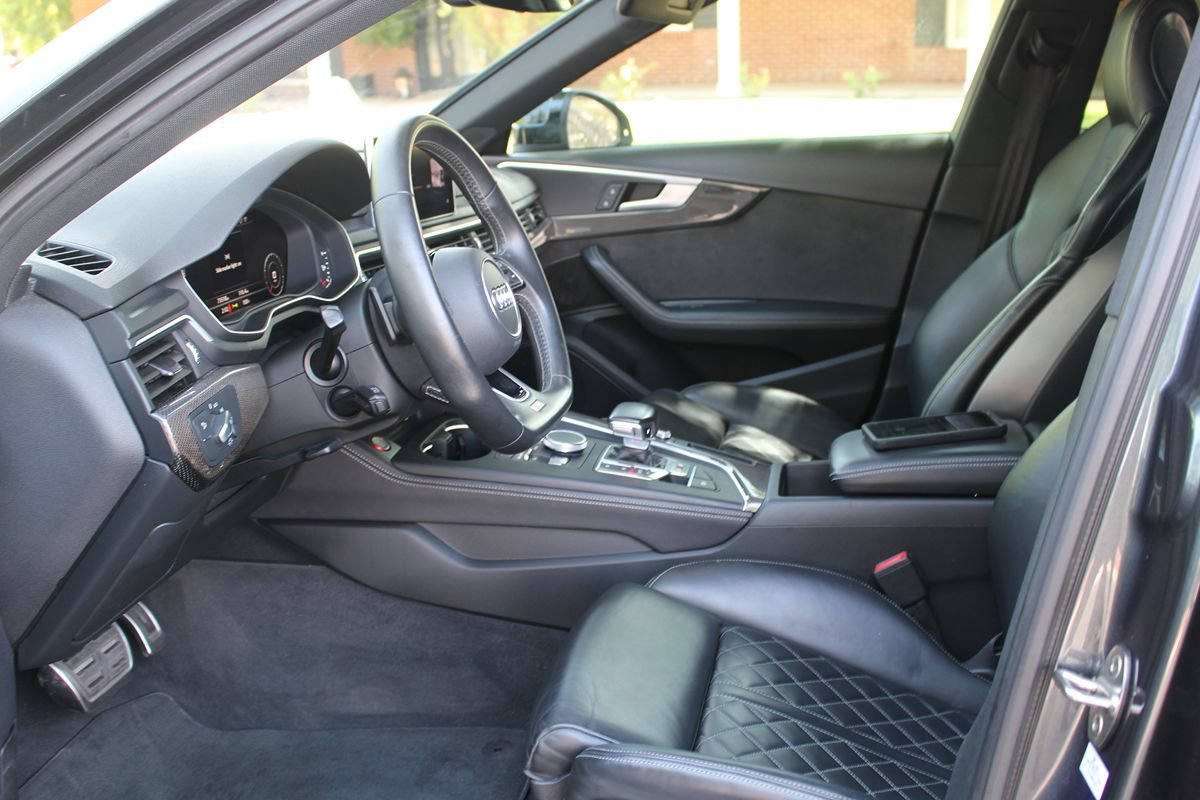 Used 2019 Audi S4 Premium Plus w/ Premium Plus Package AWD/4WD image 8