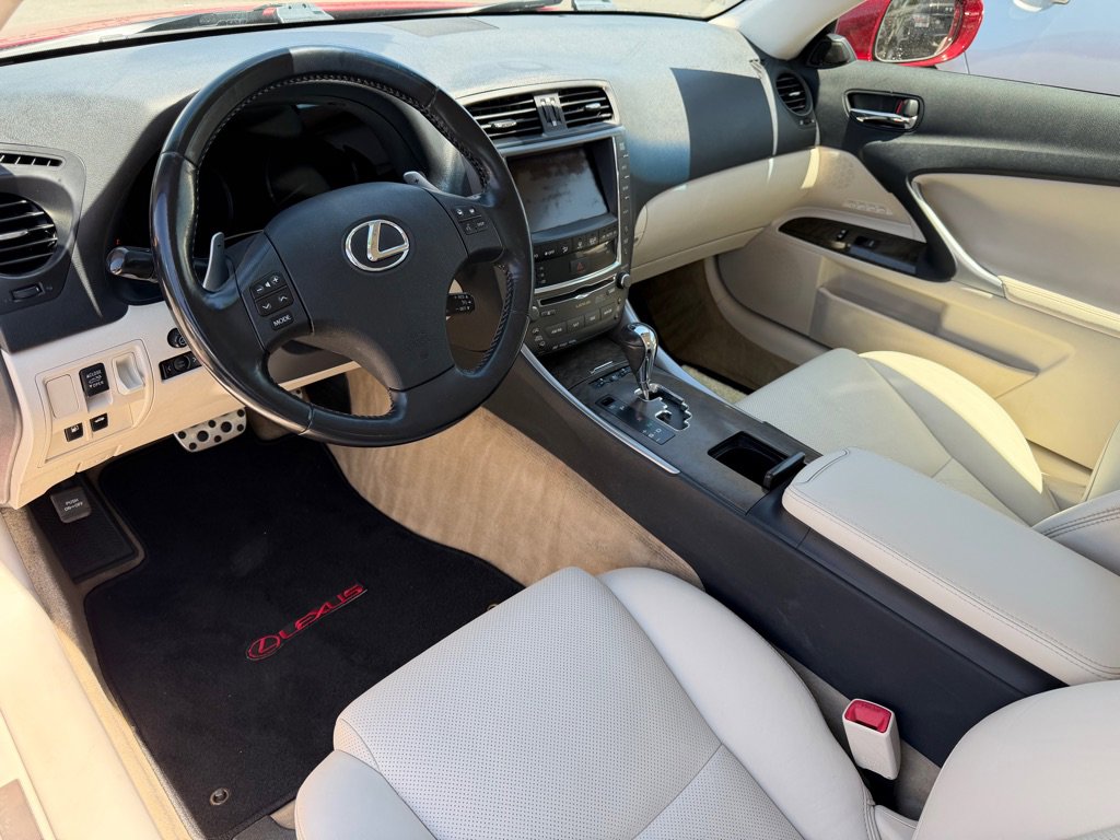 Used 2010 Lexus IS 350C RWD image 19