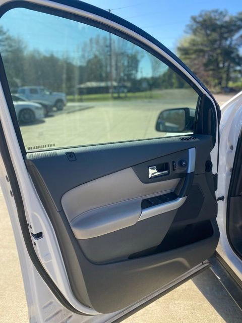 Used 2013 Ford Edge Limited image 16