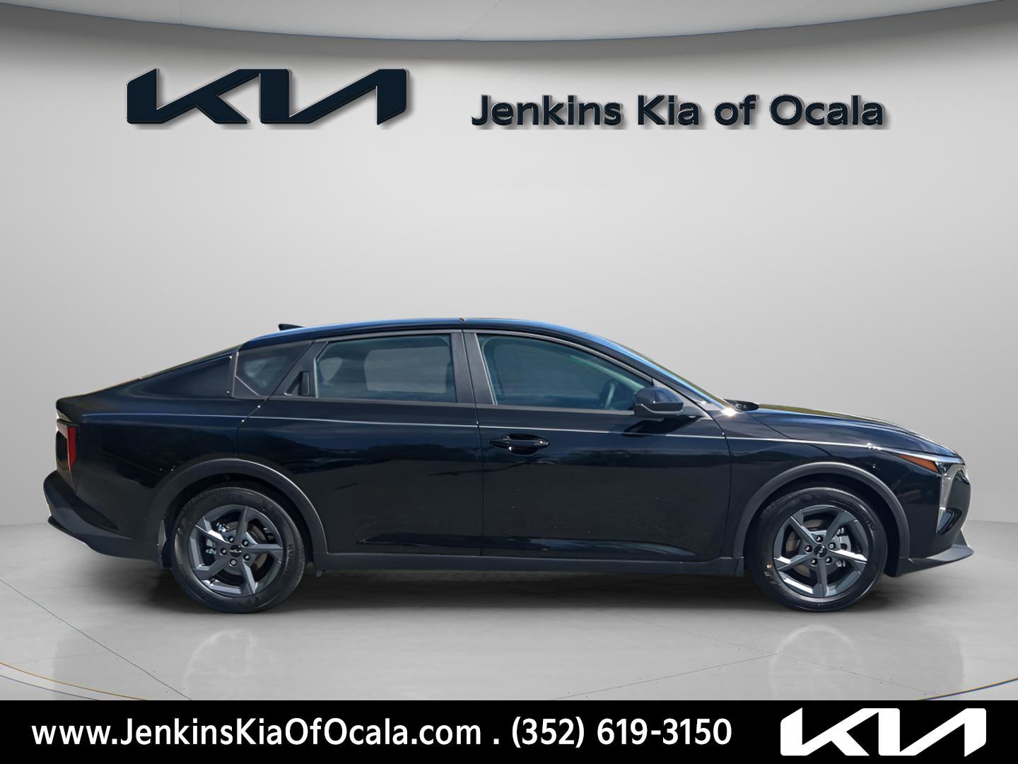 New 2025 Kia K4 LXS image 4