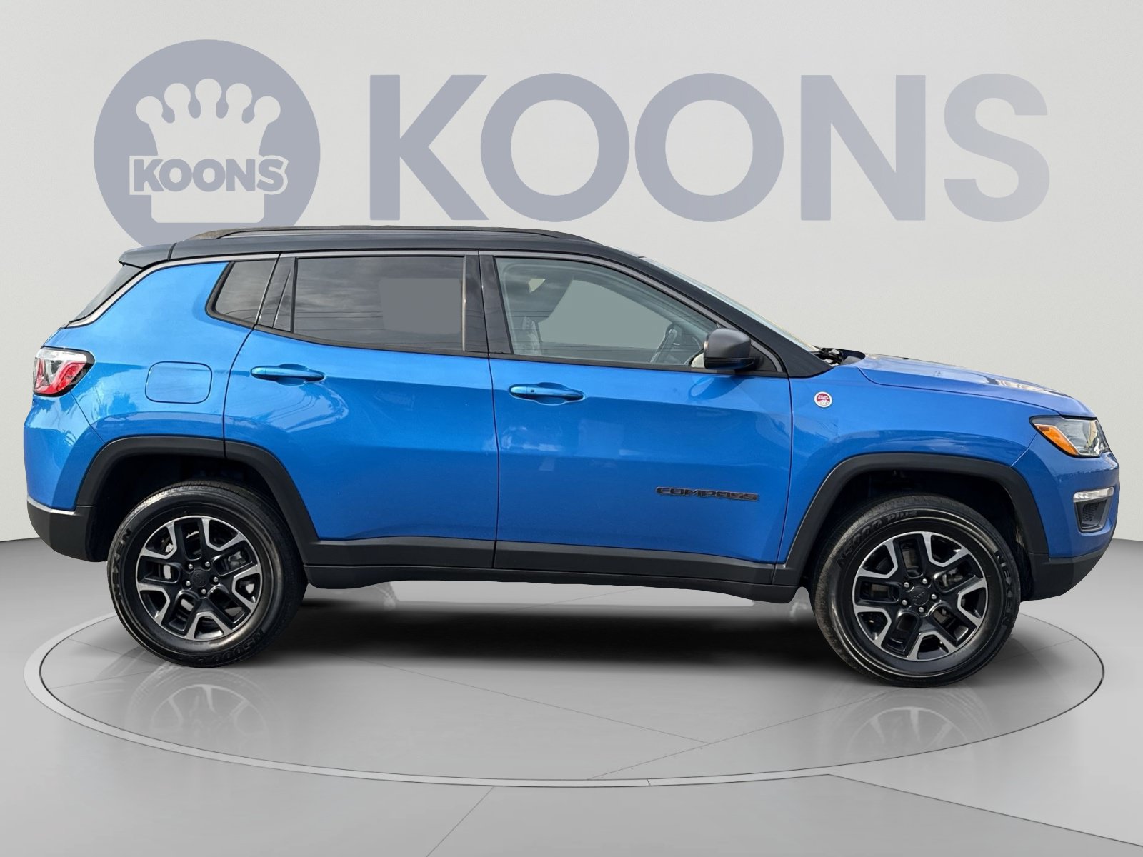 Used 2018 Jeep Compass Trailhawk w/ Safe & Security Group AWD/4WD image 8