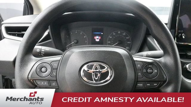 Used 2025 Toyota Corolla LE FWD image 17