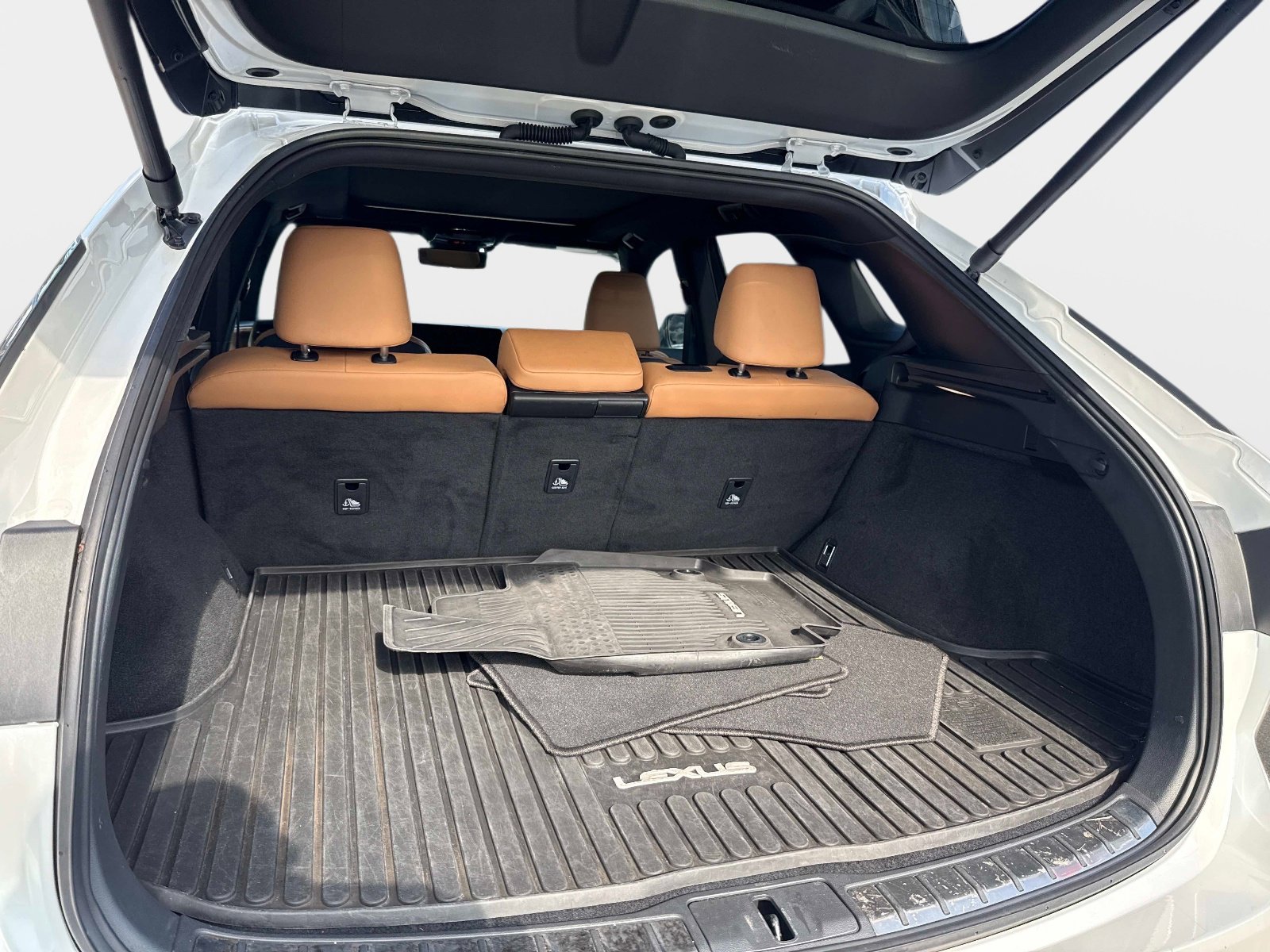 Used 2023 Lexus RX 350 Premium Plus w/ Accessory Package image 11