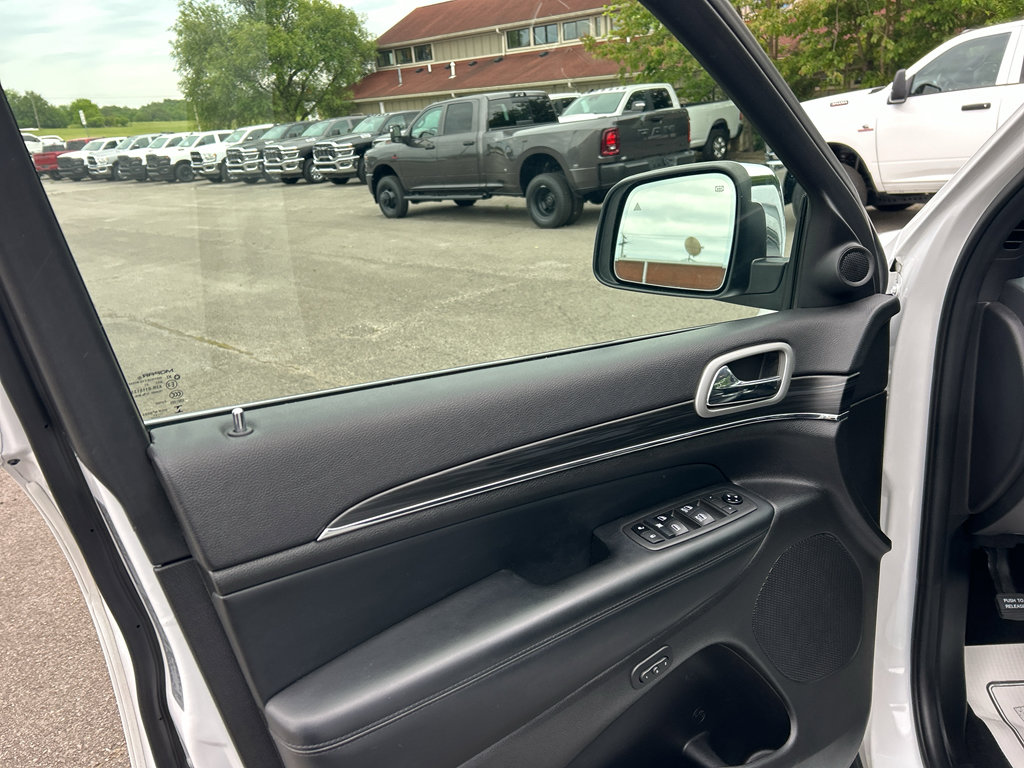Used 2021 Jeep Grand Cherokee Limited w/ Luxury Group II AWD/4WD image 20