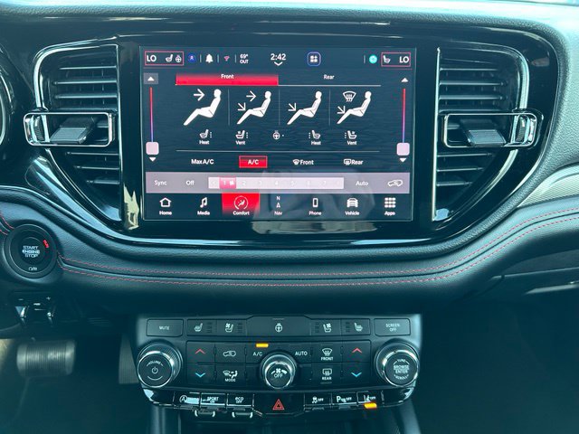 Used 2025 Dodge Durango GT AWD/4WD image 19