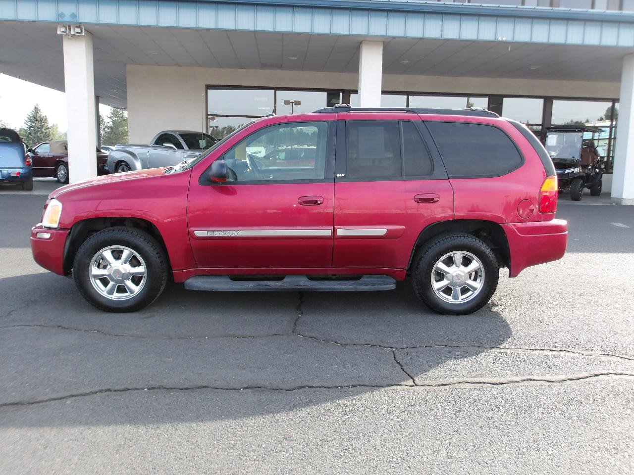 Used 2004 GMC Envoy SLT w/ Preferred Equipment Group AWD/4WD image 2