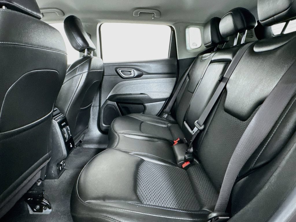 Used 2022 Jeep Compass Latitude w/ Convenience Group AWD/4WD image 12