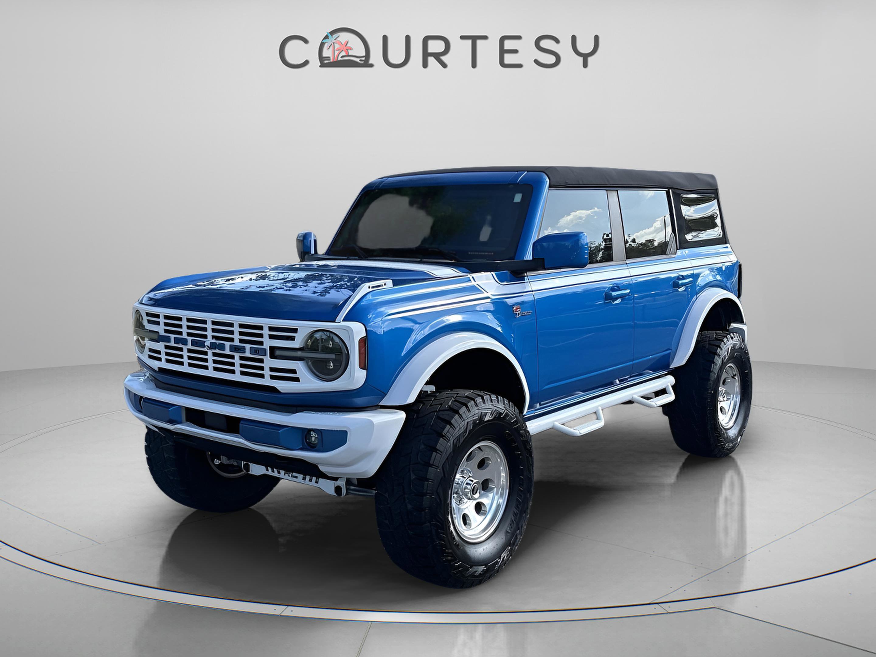 Used 2023 Ford Bronco Big Bend image 2