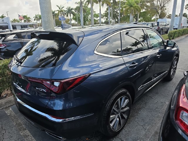 Used 2025 Acura MDX w/ Technology Package FWD image 3