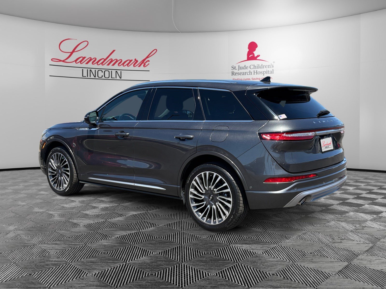 Certified 2020 Lincoln Corsair Reserve w/ Equipment Group 201A AWD/4WD image 3