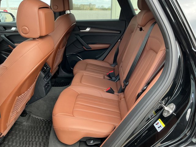 Used 2023 Audi Q5 2.0T Premium image 13