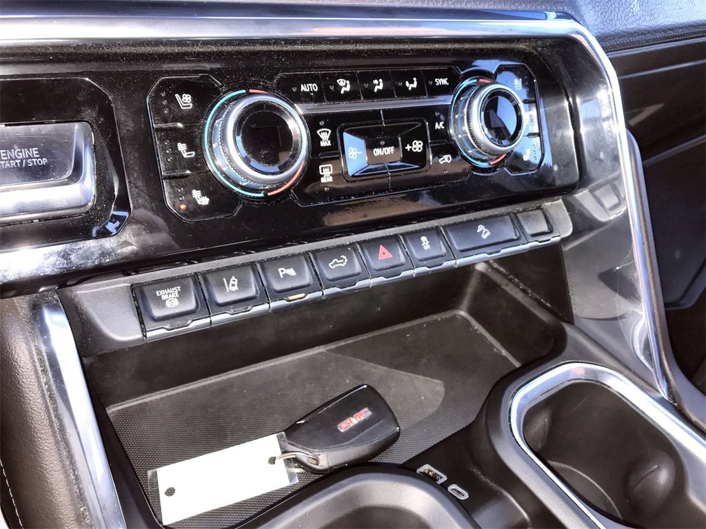 Used 2024 GMC Sierra 2500 Denali w/ Denali Reserve Package image 19