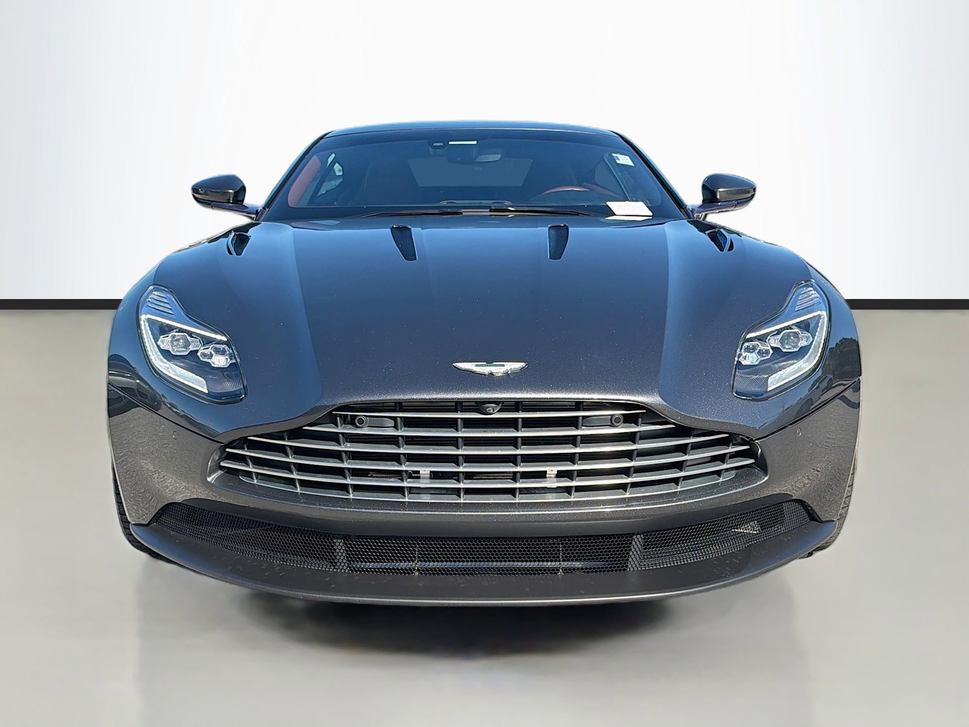 Used 2018 Aston Martin DB11 V12 image 9