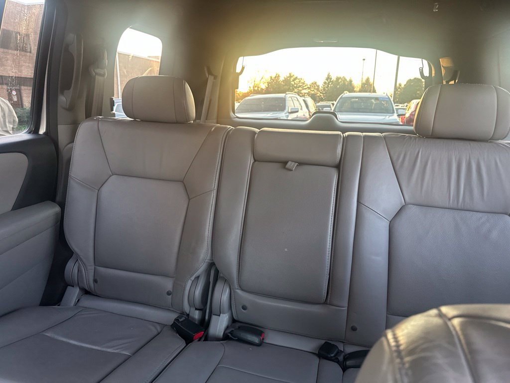 Used 2011 Honda Pilot EX-L image 17
