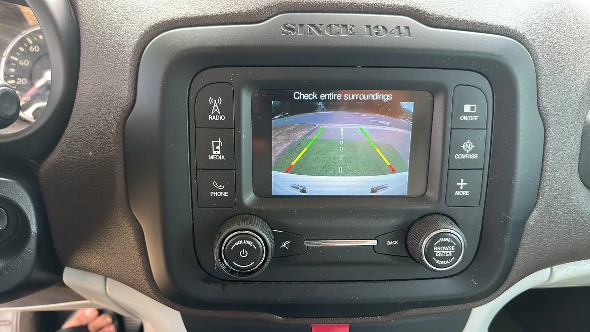 Used 2016 Jeep Renegade Latitude w/ Safety & Security Group FWD image 36