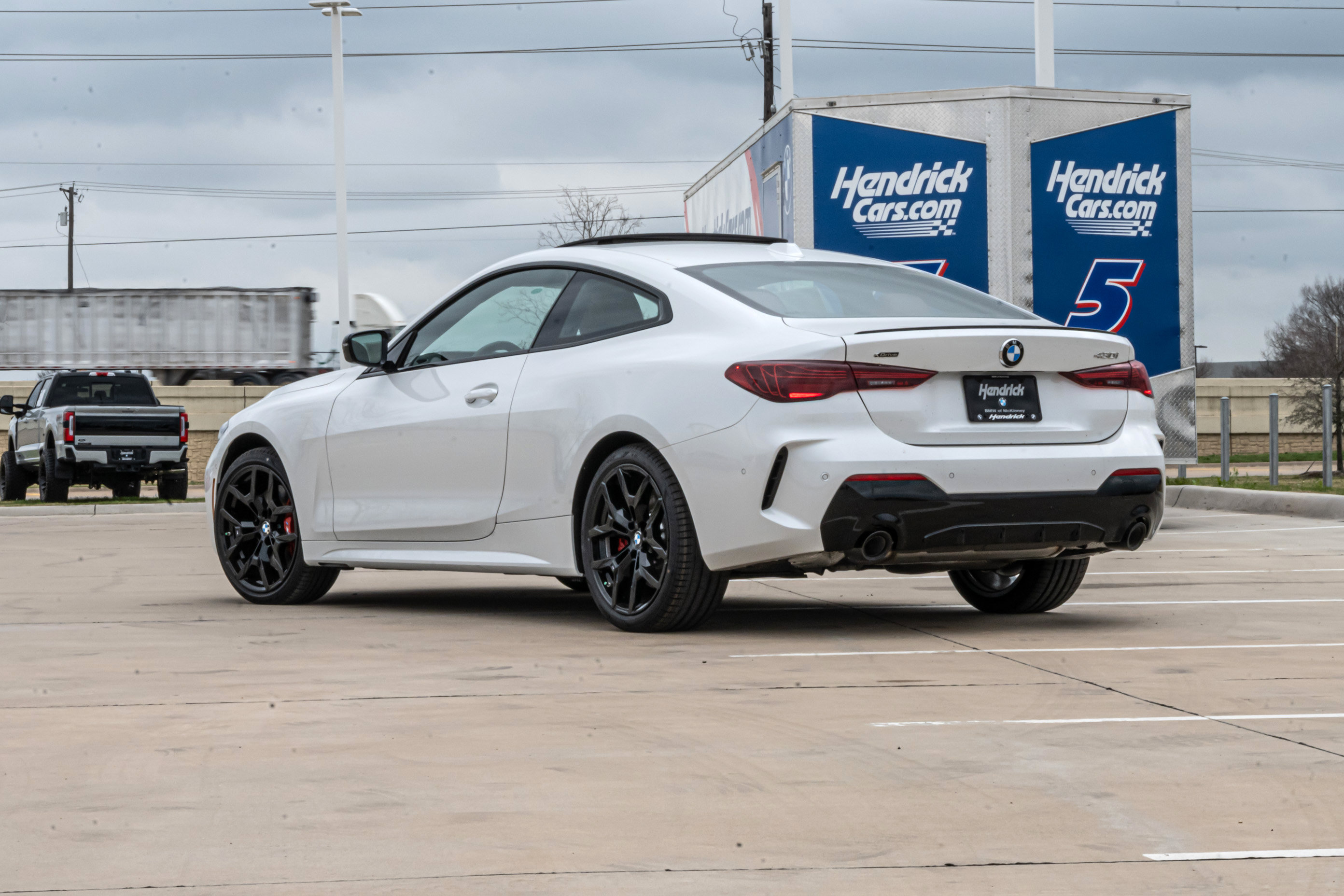New 2026 BMW 430i xDrive Coupe w/ M Sport Package AWD/4WD image 3