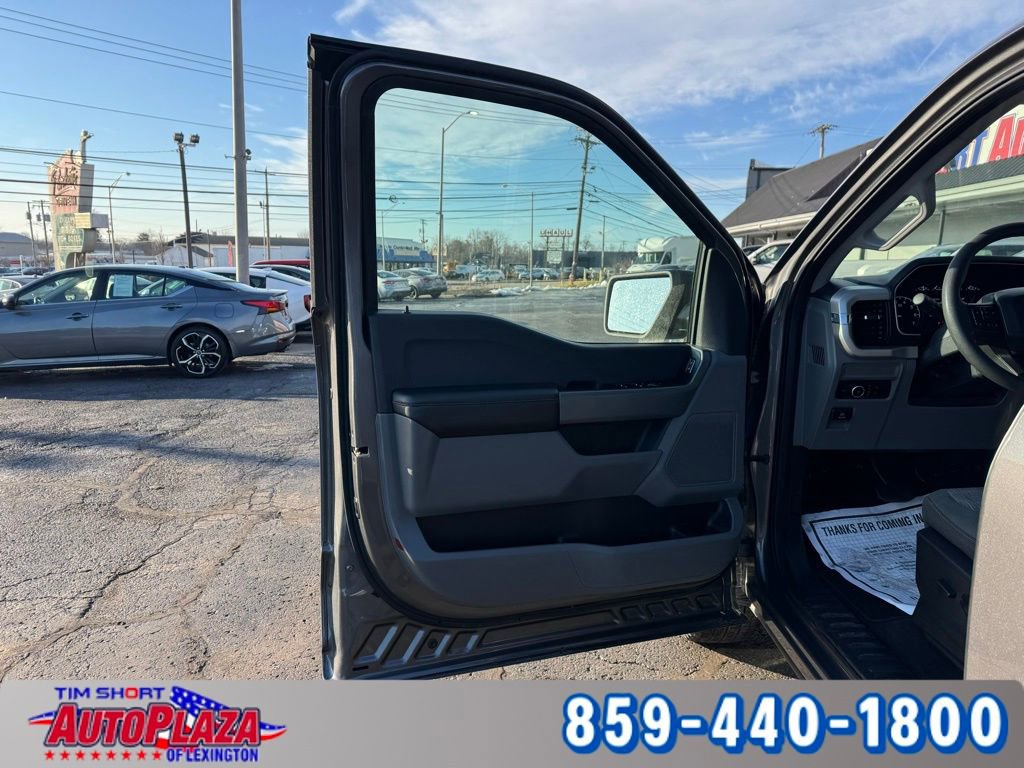 Used 2023 Ford F150 XLT image 40