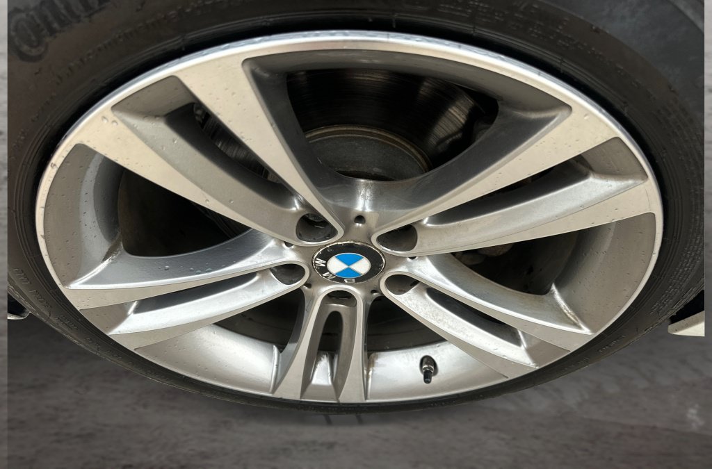 Used 2015 BMW 328i xDrive Sedan AWD/4WD image 18