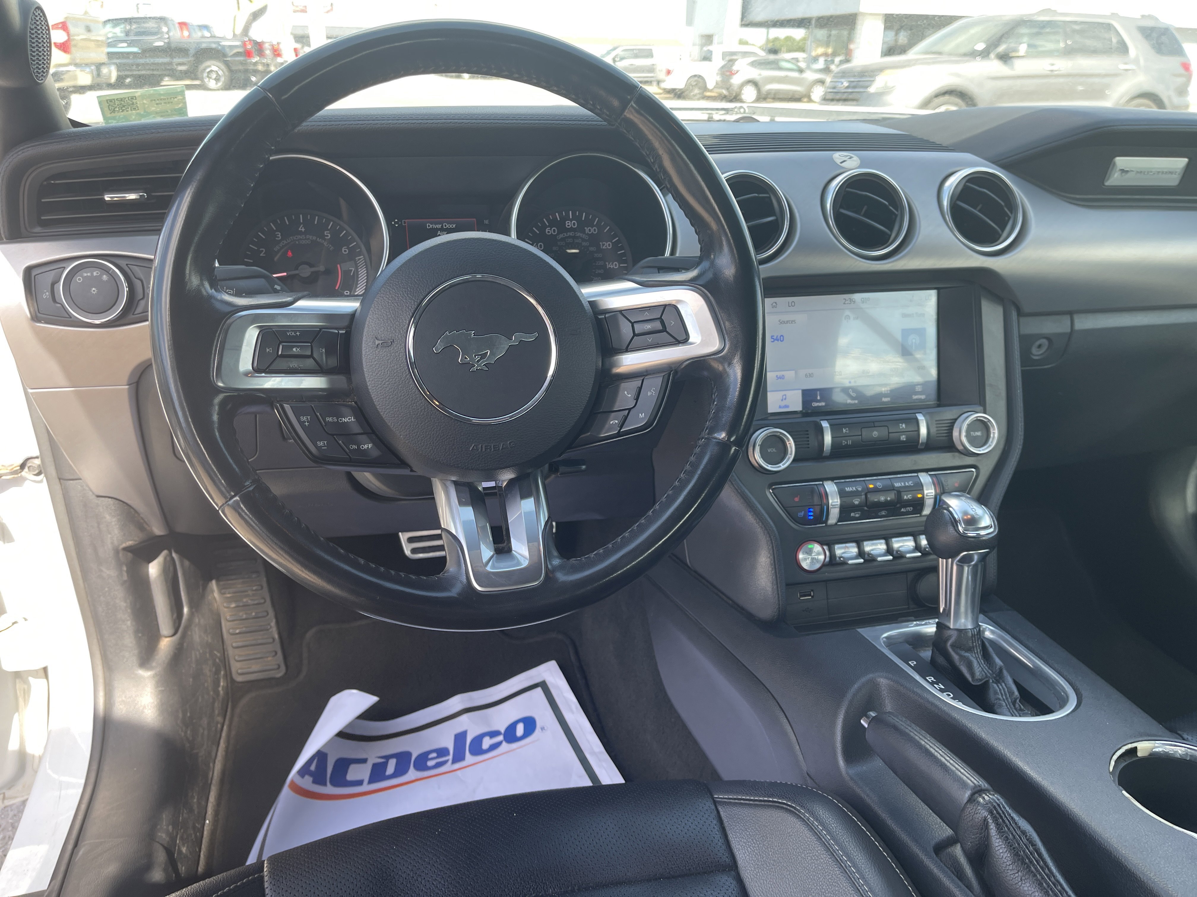 Used 2022 Ford Mustang Premium image 14